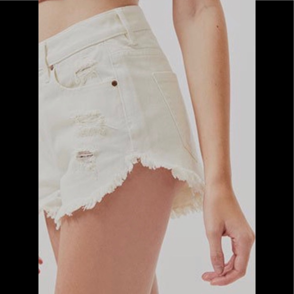 Bullhead High Rise Distressed Button Fly cut Off White Jean Shorts - Picture 2 of 4